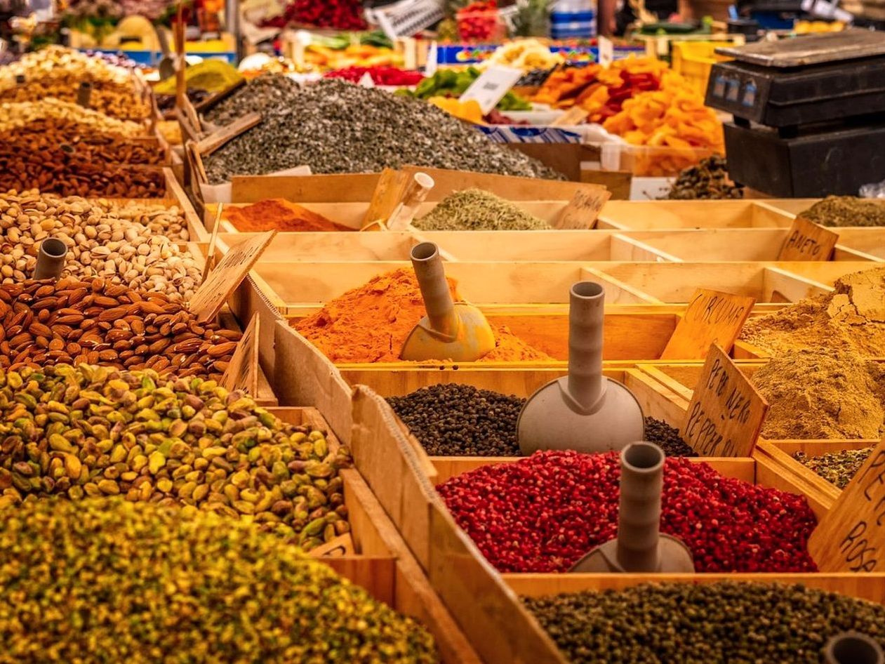 البيض البلدي الطازج